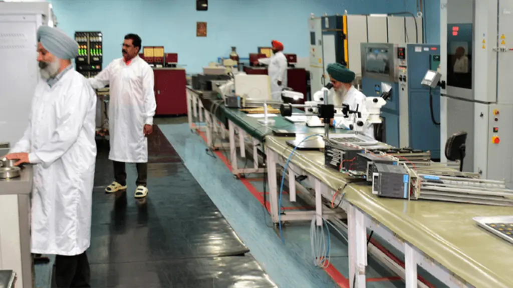 semi-conductor-laboratory_img_project1